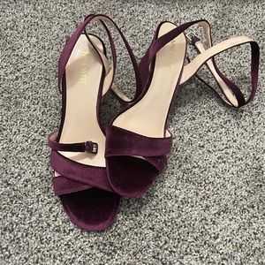 Burgundy kitten heels 8.5